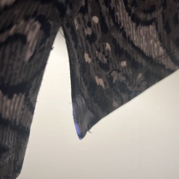 Alfred dunnrer mob wife,granny core womens Blue Paisley Top , - Picture 4 of 8